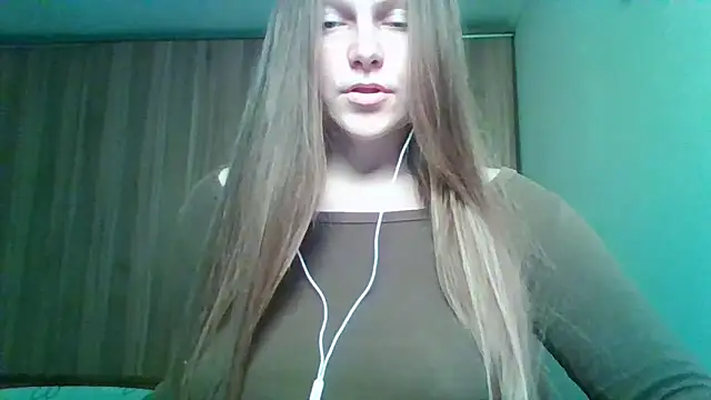 Evasapples online show from March 27, 2:29 pm