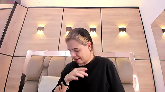 dorothy vegga online show from November 19, 2:22 am