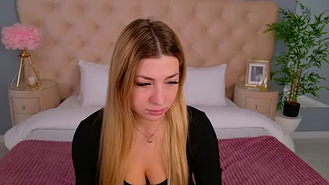 HelenaMorgan online show from September 24, 3:05 am