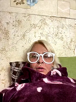 Gardener of Illusions online show from November 7, 3:23 am