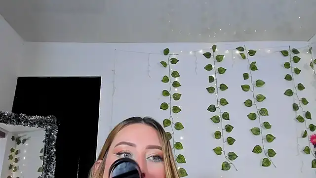 JanneKim online show from April 6, 2:07 pm