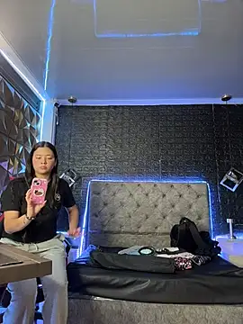 Paloma  LS online show from February 10, 7:39 pm