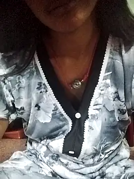 aadhini01 online show from October 29, 5:48 pm