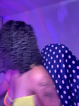 Crystal Dluna online show from September 8, 6:18 pm