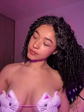 Crystal Dluna online show from September 18, 2:26 pm