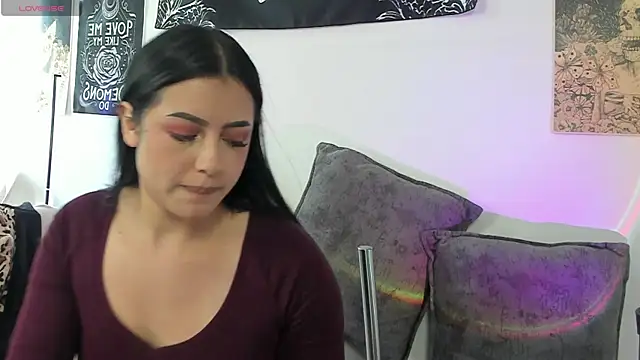 myeimmy 33 online show from June 20, 1:47 pm