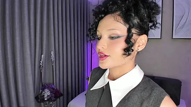 Morgan Hilll  online show from October 9, 12:09 pm