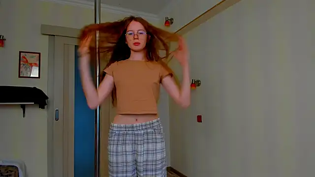 Snapshot of Fire_Luna chatting on October 31, 9:24 am Fire Luna online show from October 31, 9:24 am