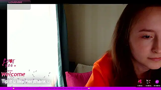 Snapshot of LilyXSky chatting on October 10, 2:11 pm LilyXSky online show from October 10, 2:11 pm