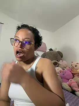 angela angels  online show from April 7, 11:01 am