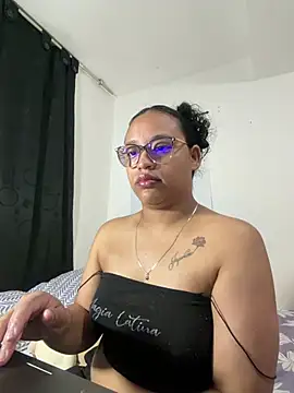 angela angels  online show from April 15, 9:10 am