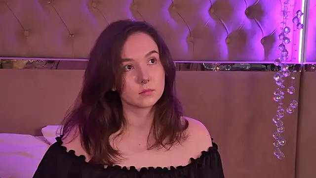 IreneRaye online show from October 28, 7:47 am