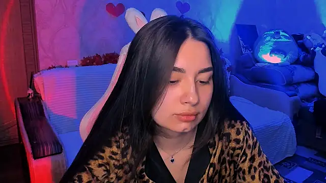 Swee Alicee online show from March 24, 7:19 pm