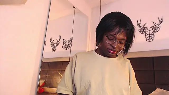 candy lovee69 online show from January 15, 9:10 pm