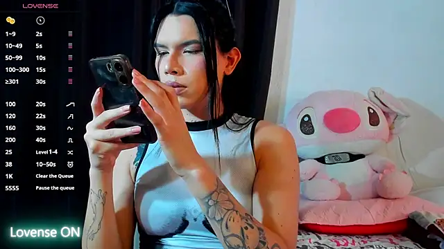 Samantha Rusell online show from June 14, 8:53 pm