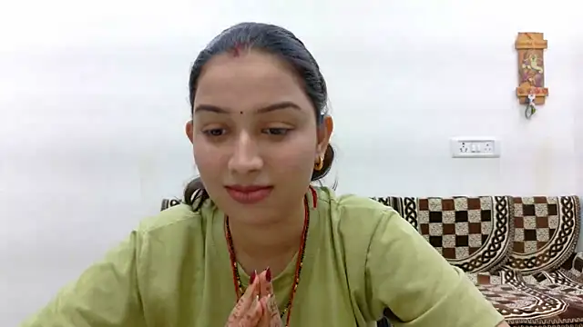 Snapshot of Aleena_Rai chatting on October 15, 7:49 pm Aleena Rai online show from October 15, 7:49 pm