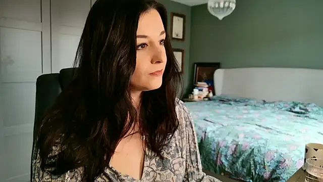 yourcassiexo online show from March 24, 10:31 am