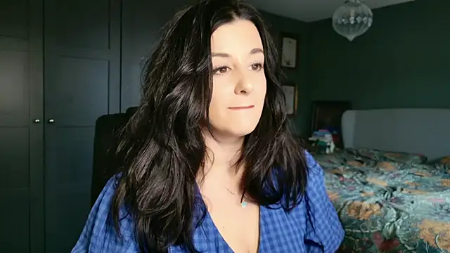 yourcassiexo online show from February 5, 10:07 am