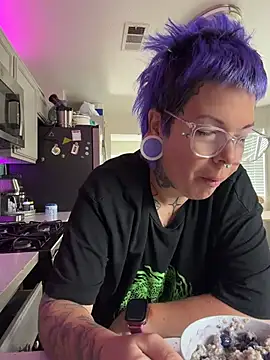 Eva Monroe- online show from July 17, 5:05 pm