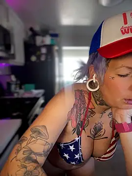 Eva Monroe- online show from July 3, 8:15 pm