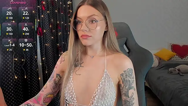 Marta May  online show from February 13, 12:51 pm