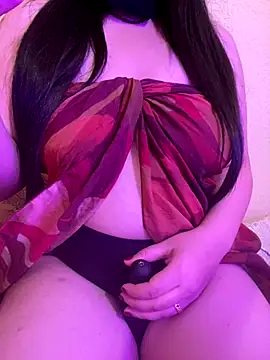 Cameelia online show from November 3, 12:36 am