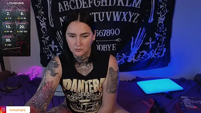 Snapshot of Emmybrightj_ chatting on October 6, 1:11 am Emmybrightj  online show from October 6, 1:11 am