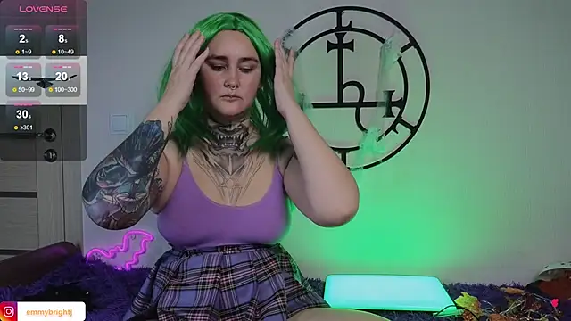 Emmybrightj  online show from October 28, 2:28 am