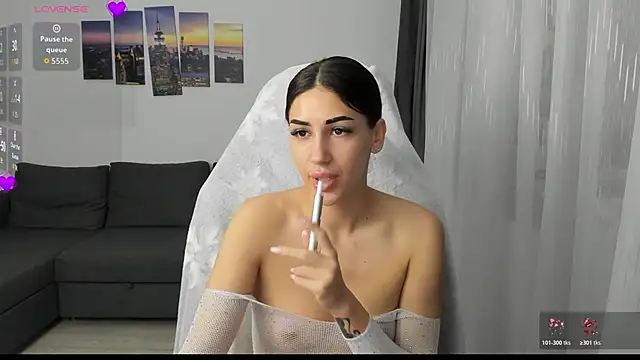 Kimi Ivy online show from November 30, 4:38 am