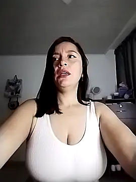 hailey85 online show from November 2, 11:19 pm