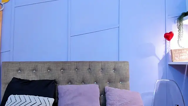 nathalie rossel online show from September 8, 7:46 pm