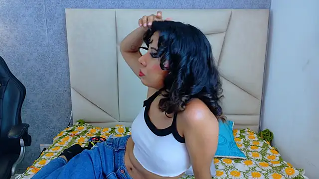 Akane Uwu online show from October 27, 4:35 pm