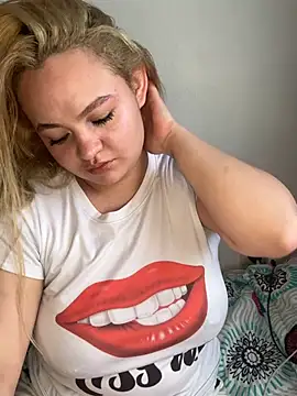 Naiara Sex  online show from April 13, 9:48 pm