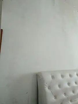 annybarros21 online show from March 21, 2:22 pm