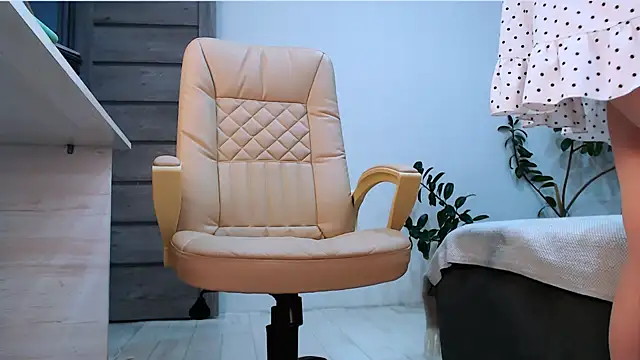 NaughtyNylonFeet online show from October 22, 3:22 am