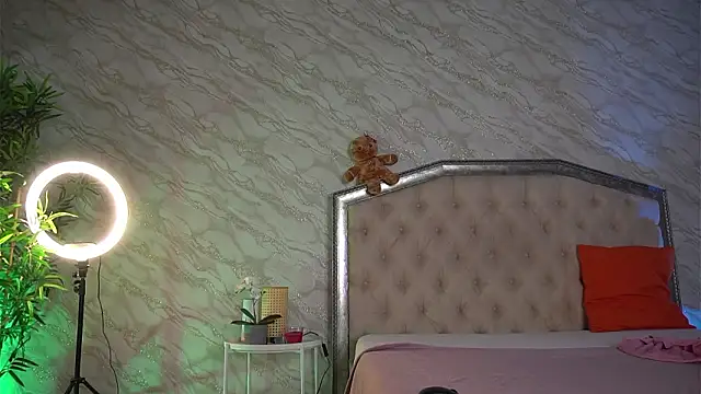 KatelynSparks online show from March 21, 7:24 am