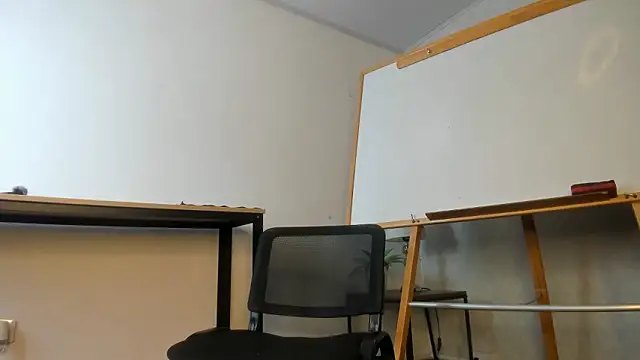 Caroline dh online show from March 9, 10:29 am