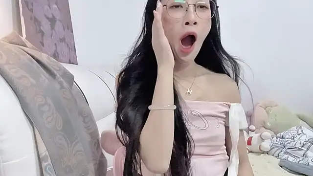 Lili-2 online show from May 29, 2:26 pm