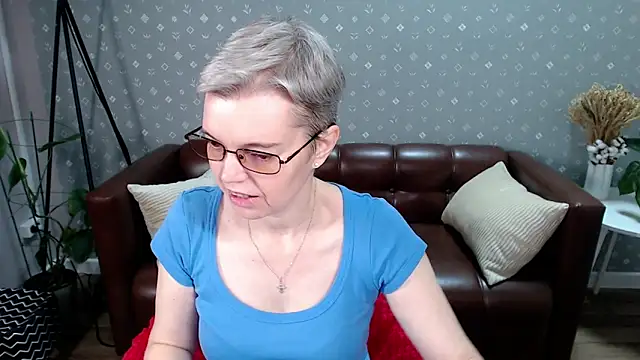 Cutie Erikaa1 online show from September 14, 2:20 am