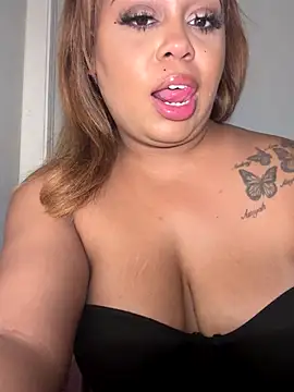 camiliaskye online show from November 1, 4:27 am