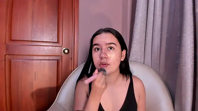 LaraGoldd online show from February 17, 12:54 am