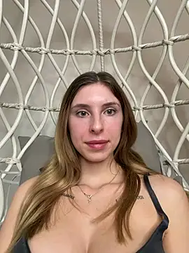 emma05 online show from February 18, 7:02 pm