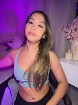 tuckersabrina online show from March 10, 1:48 pm