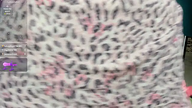 kinky polar online show from October 17, 2:15 am