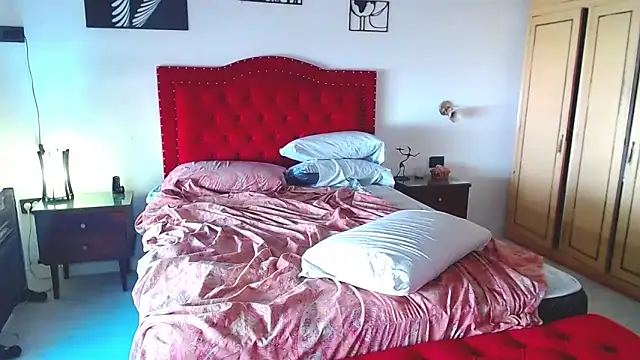 Alma-Mora online show from November 25, 4:53 pm