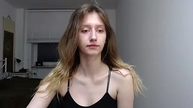 Snapshot of LUNA_delight chatting on October 24, 5:25 am LUNA delight online show from October 24, 5:25 am