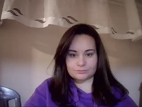 AalinnaK online show from February 14, 8:00 pm