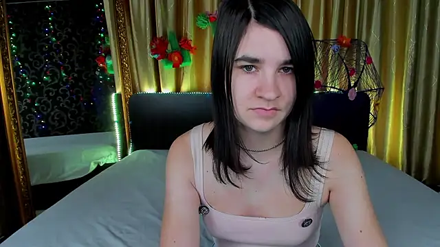  Polly Love  online show from March 27, 7:21 am