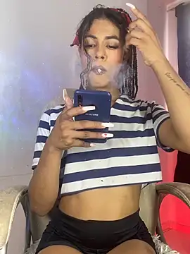 bloom444 online show from April 19, 12:49 pm