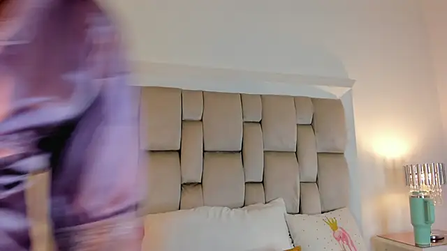 SamanthaBrown69 online show from October 10, 3:33 am